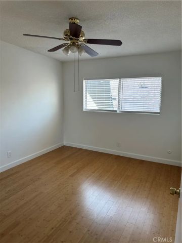 1623 W 80th 5, Los Angeles, CA 90047