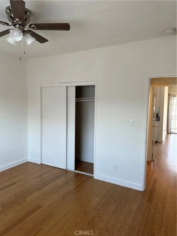 1623 W 80th 5, Los Angeles, CA 90047