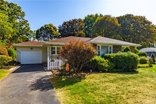 273 Circle Lane, Webster, NY 14580