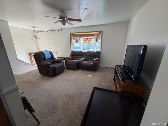 1501 E 98th Avenue, Thornton, CO 80229