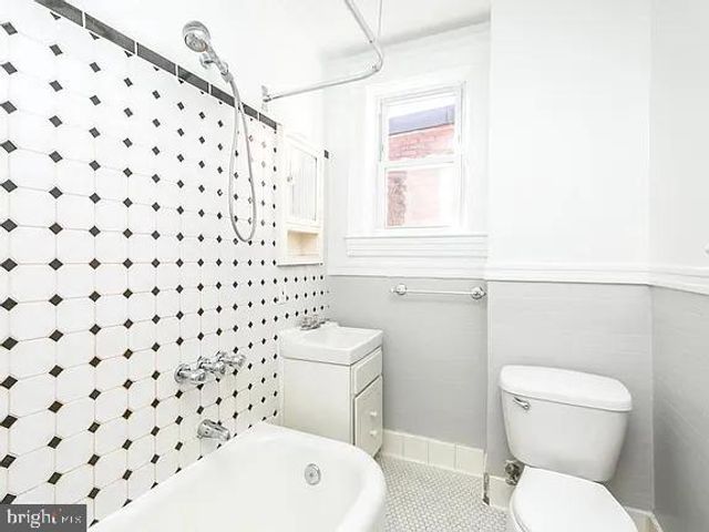 321 E 29TH ST E, Baltimore, MD 21218