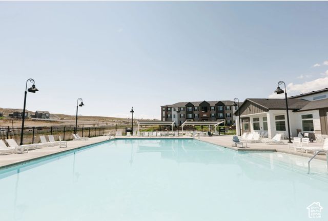 1529 W SKYLINE DR, Saratoga Springs, UT 84045