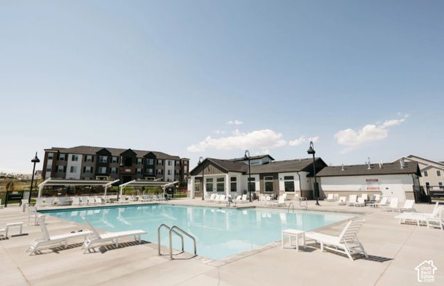 1529 W SKYLINE DR, Saratoga Springs, UT 84045