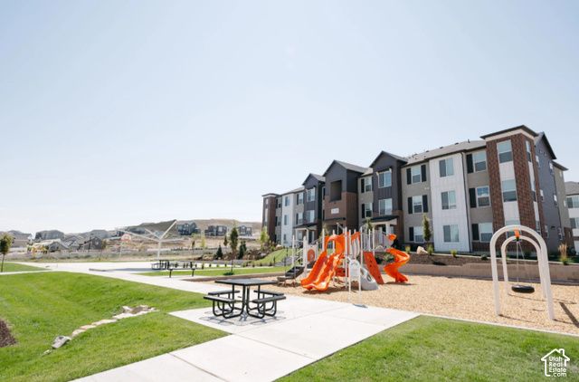 1529 W SKYLINE DR, Saratoga Springs, UT 84045