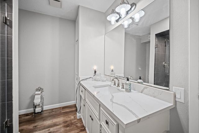 3010 Whitman Drive, Montgomery, TX 77356