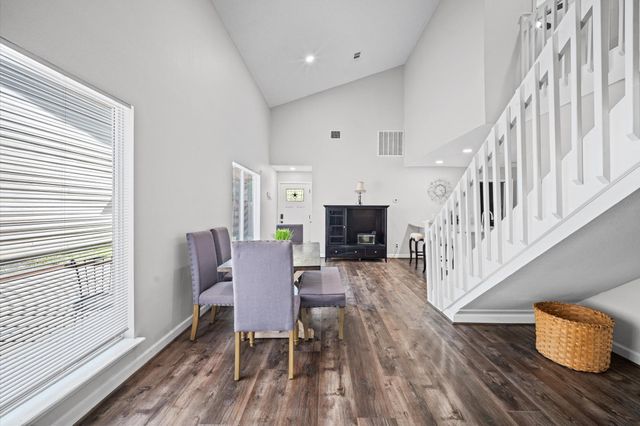 3010 Whitman Drive, Montgomery, TX 77356