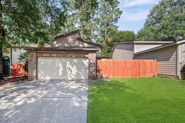 3010 Whitman Drive, Montgomery, TX 77356