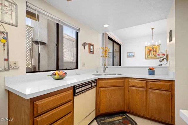 1340 Glenwood Road 17, Glendale, CA 91201