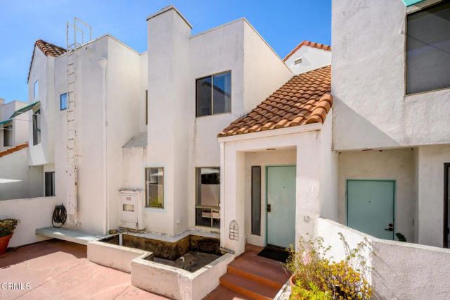 1340 Glenwood Road 17, Glendale, CA 91201