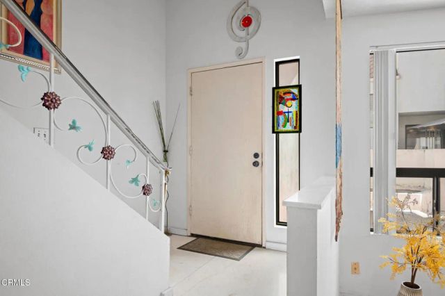 1340 Glenwood Road 17, Glendale, CA 91201