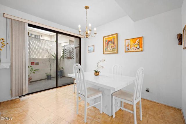 1340 Glenwood Road 17, Glendale, CA 91201