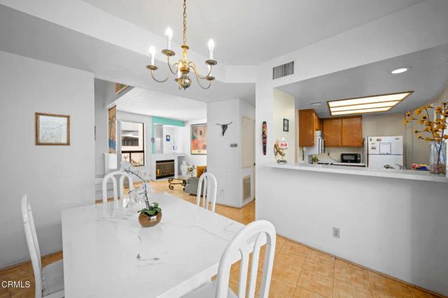 1340 Glenwood Road 17, Glendale, CA 91201