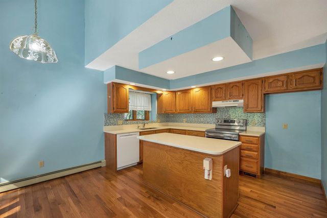 56 Pine Ridge Road, Sunapee, NH 03782