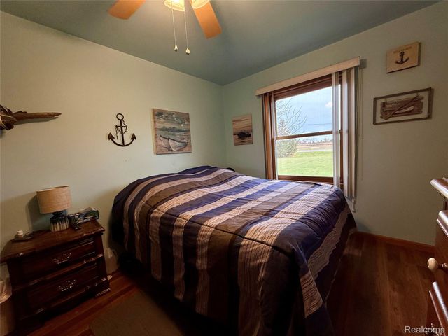 10415 N Genesee Road, Thetford Township, MI 48458