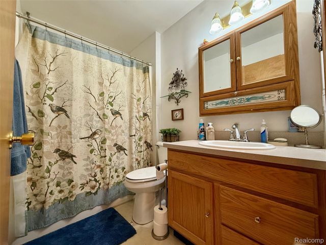 10415 N Genesee Road, Thetford Township, MI 48458