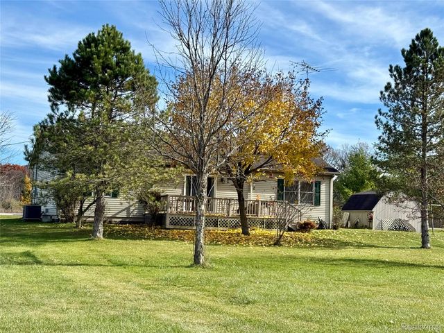 10415 N Genesee Road, Thetford Township, MI 48458