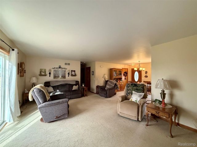 10415 N Genesee Road, Thetford Township, MI 48458