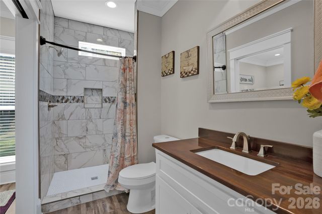2138 Lockhart Road, Camden, SC 29020