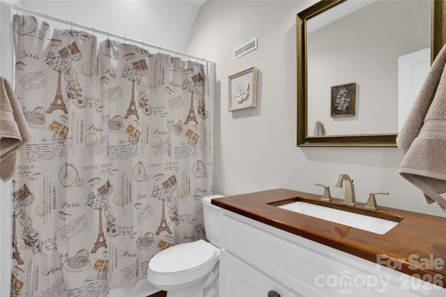 2138 Lockhart Road, Camden, SC 29020