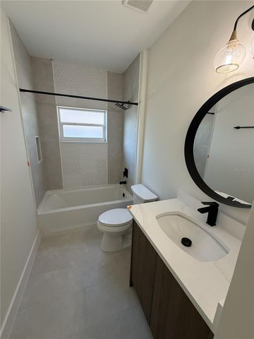 5813 REGENT ROAD, Venice, FL 34293