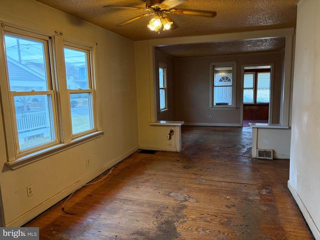 1015 GALBRAITH AVE, Upper Chichester, PA 19061