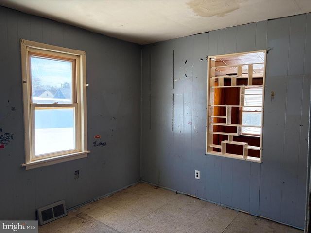 1015 GALBRAITH AVE, Upper Chichester, PA 19061