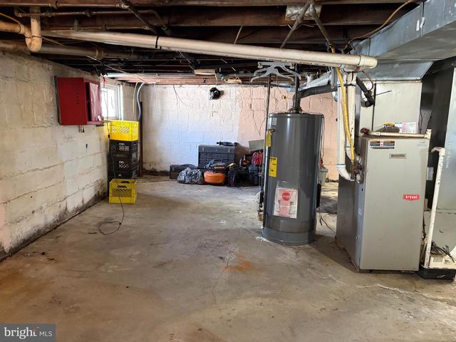 1015 GALBRAITH AVE, Upper Chichester, PA 19061