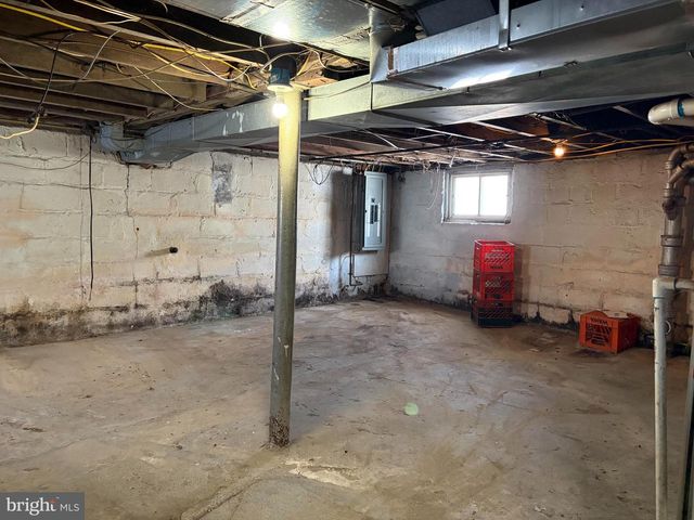 1015 GALBRAITH AVE, Upper Chichester, PA 19061