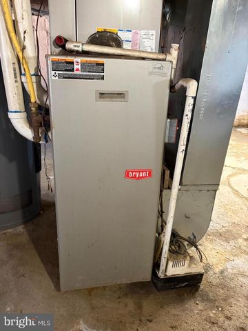 1015 GALBRAITH AVE, Upper Chichester, PA 19061