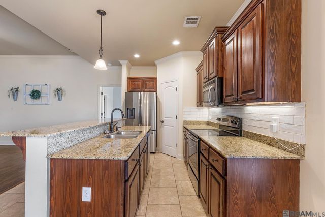 4856 Jaselyn Ann Ave, Addis, LA 70710