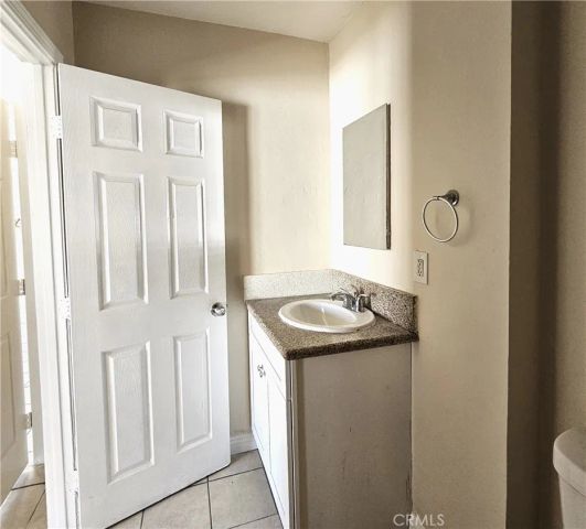 1445 W 82nd, Los Angeles, CA 90047