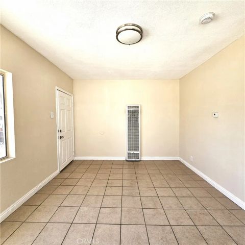 1445 W 82nd, Los Angeles, CA 90047