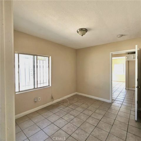 1445 W 82nd, Los Angeles, CA 90047