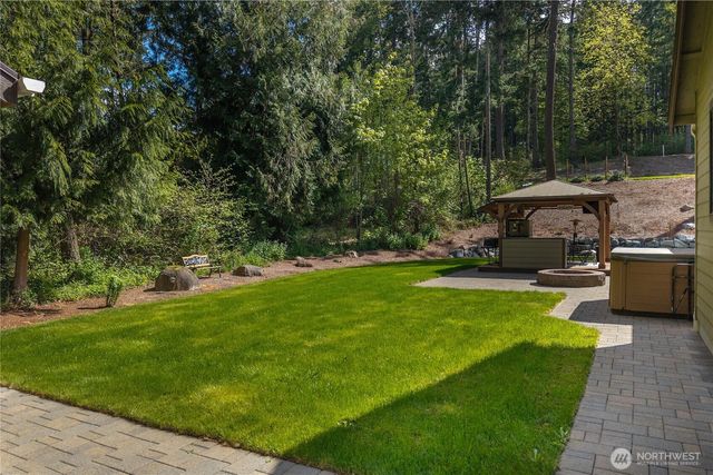 7805 300th Street Ct S, Roy, WA 98580