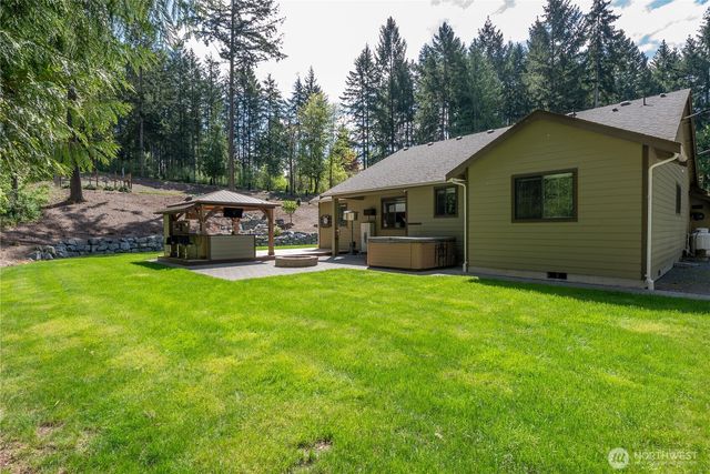 7805 300th Street Ct S, Roy, WA 98580