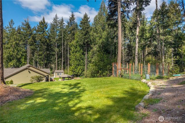 7805 300th Street Ct S, Roy, WA 98580