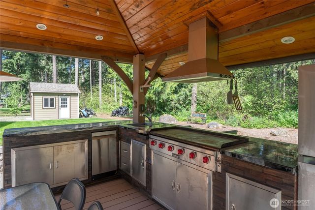 7805 300th Street Ct S, Roy, WA 98580