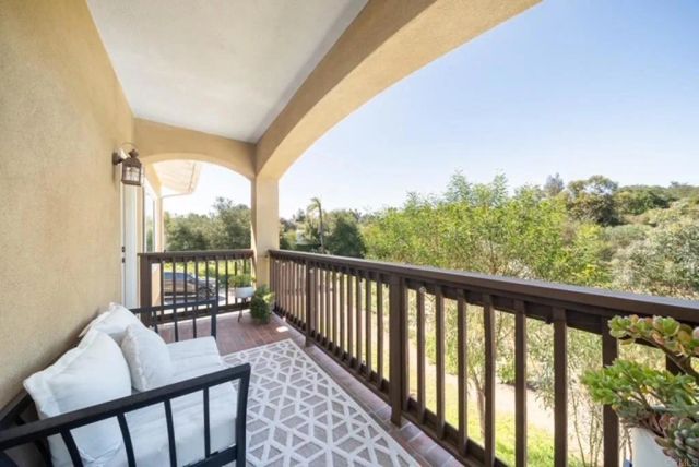 27636 Mountain Meadow Road, Escondido, CA 92026