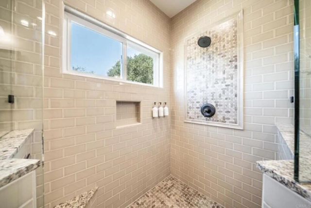 27636 Mountain Meadow Road, Escondido, CA 92026