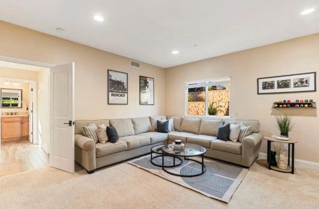 27636 Mountain Meadow Road, Escondido, CA 92026