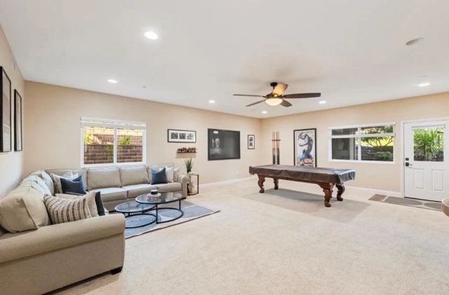 27636 Mountain Meadow Road, Escondido, CA 92026