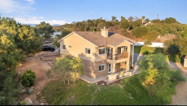 27636 Mountain Meadow Road, Escondido, CA 92026
