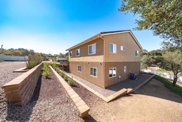 27636 Mountain Meadow Road, Escondido, CA 92026