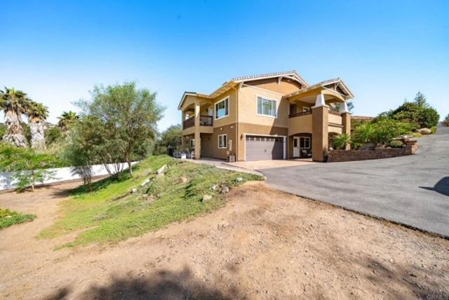 27636 Mountain Meadow Road, Escondido, CA 92026