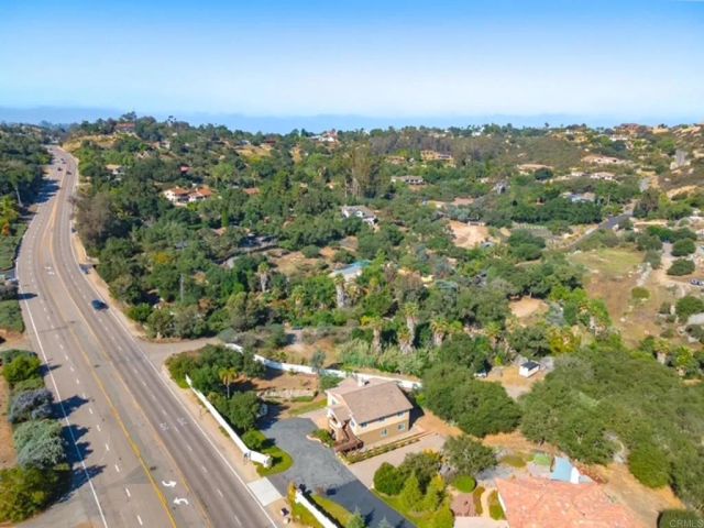 27636 Mountain Meadow Road, Escondido, CA 92026