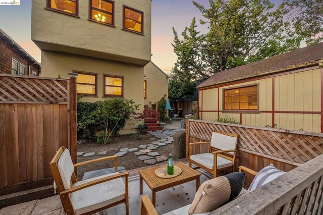 1648 Oak View Ave, Kensington, CA 94707