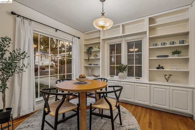 1648 Oak View Ave, Kensington, CA 94707