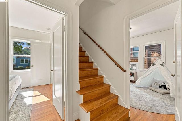 1648 Oak View Ave, Kensington, CA 94707