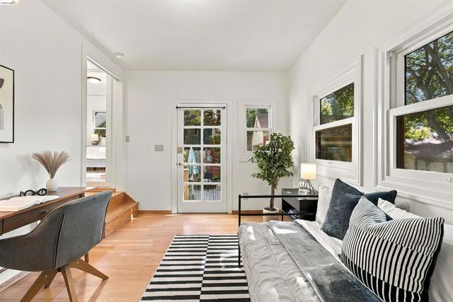 1648 Oak View Ave, Kensington, CA 94707