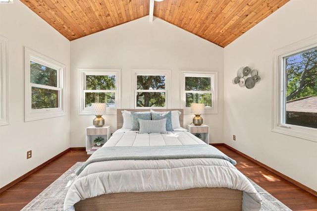 1648 Oak View Ave, Kensington, CA 94707
